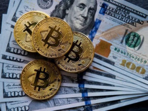 Bitcoin dan Uang